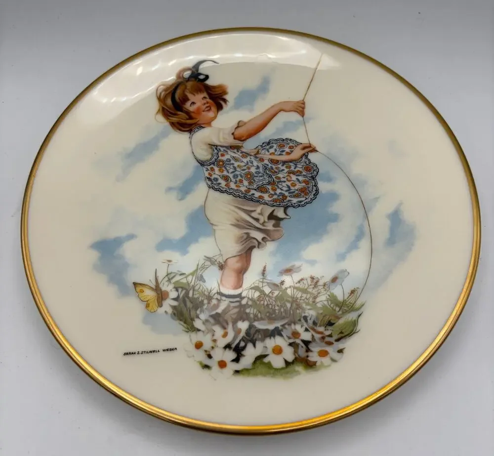 Sarah S. Stilwell Weber Royal Devon 1977 Plate #477 “Springtime Breezes”